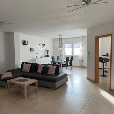 Benjamin Apartment *